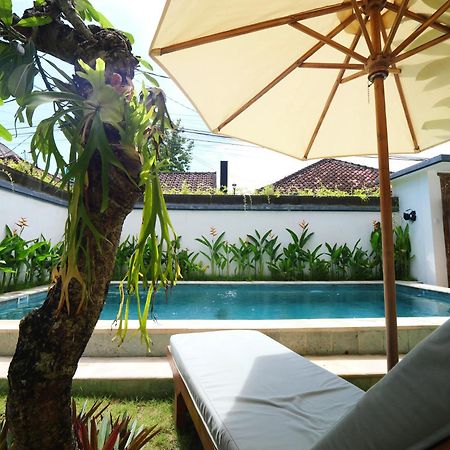 Ken Ken Guest House Seminyak  Bagian luar foto