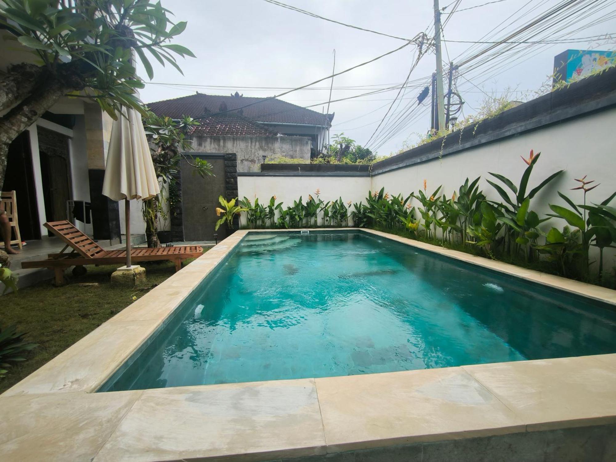 Ken Ken Guest House Seminyak  Bagian luar foto