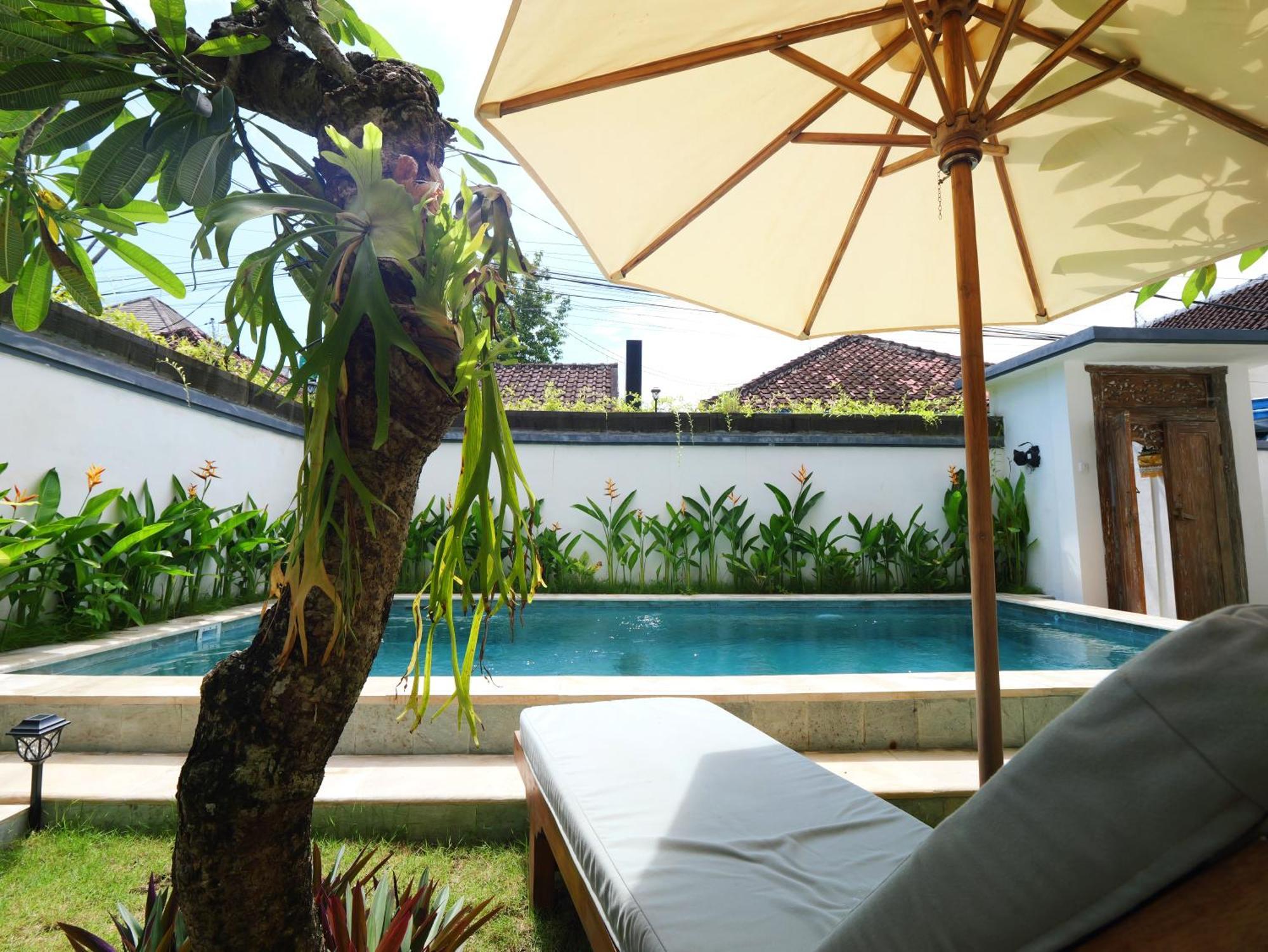Ken Ken Guest House Seminyak  Bagian luar foto